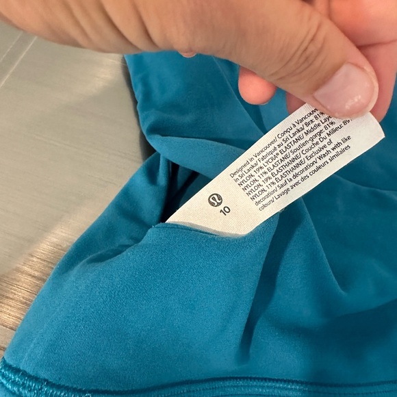 Lululemon Align Asymmetrical Bra *Light Support, A/B Cup - Picture 3 of 3